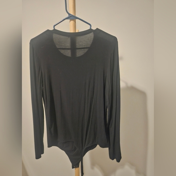 Express Black Body Contour High Compression Crew Neck Long Sleeve Bodysuit - Picture 4 of 4